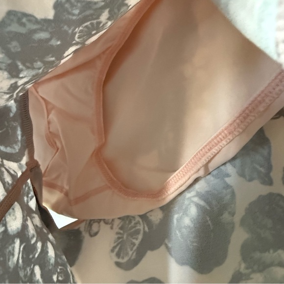 Oiselle Black and Pink Floral Shorts - Picture 3 of 5